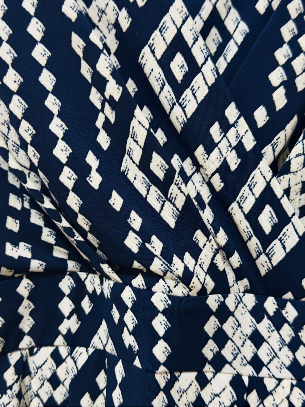 Enfocus Studio |NWOT Navy Ivory Geometric V-Neck Printed Fit Flare Dress (6) - Picture 8 of 11